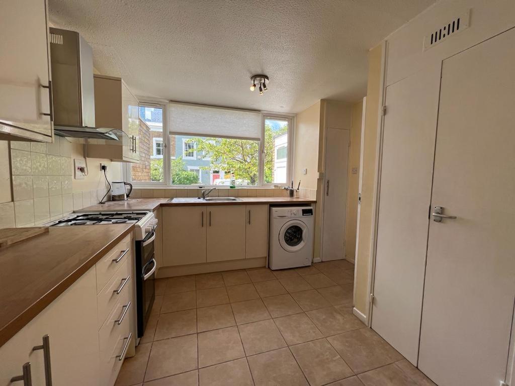 Lovely 4bed Property, 8min To Oxford Street * Londra