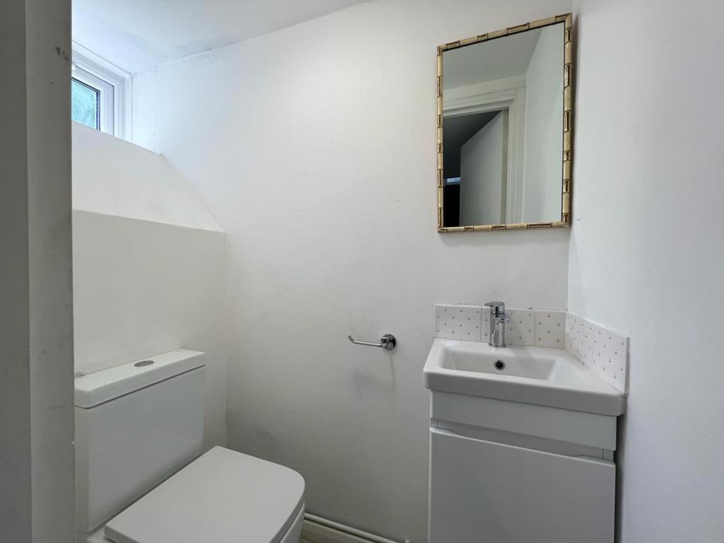 Appartamento Lovely 4bed Property, 8min To Oxford Street Londra